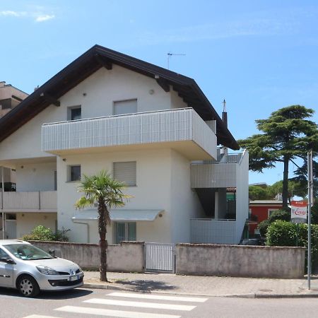 Vera Apartment Lignano Sabbiadoro Exterior photo