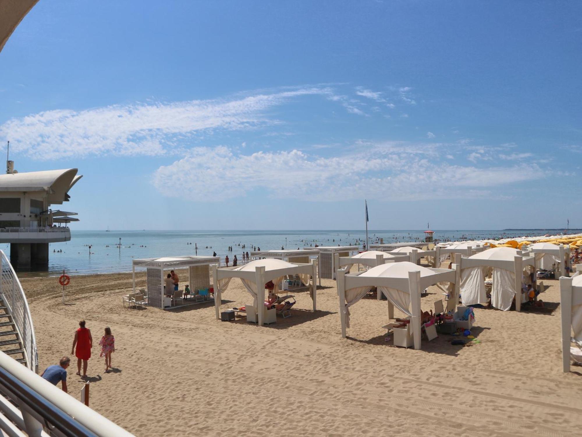 Vera Apartment Lignano Sabbiadoro Exterior photo